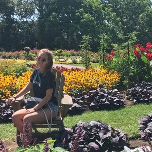 Meet your Posher, Liv